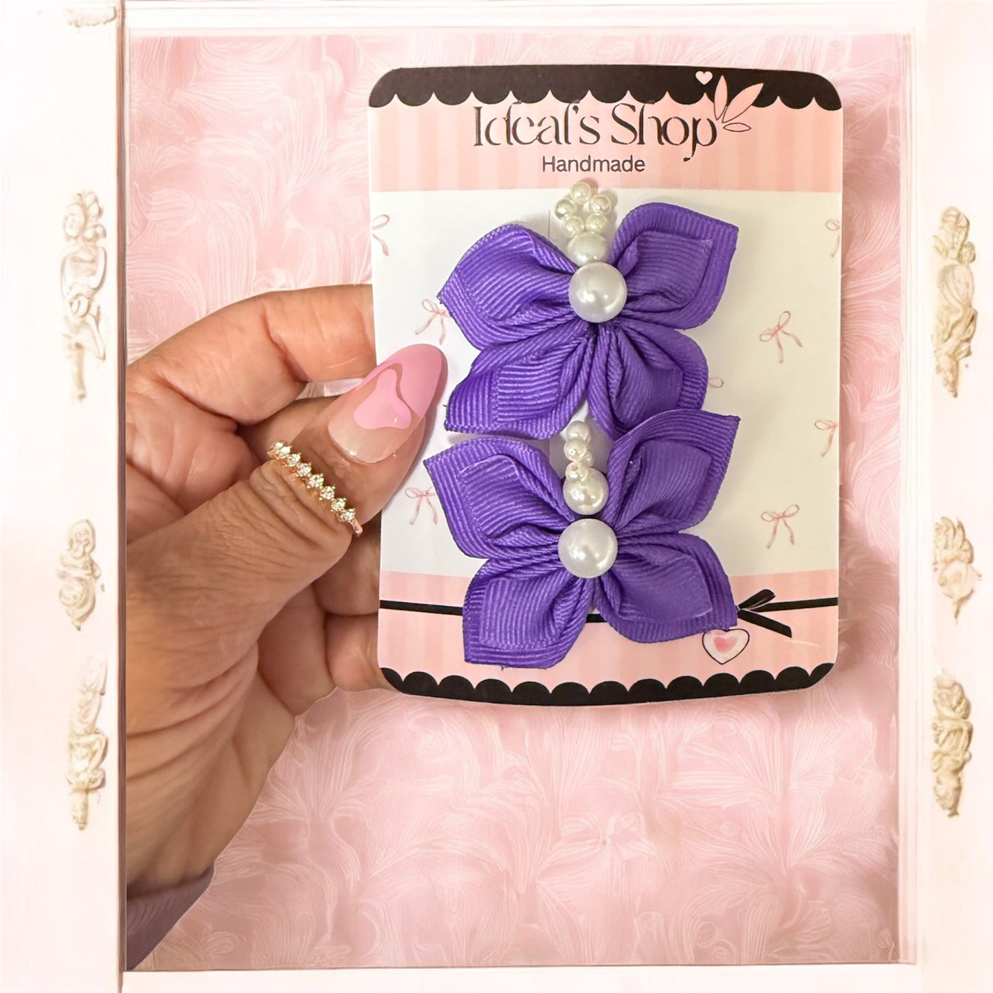 BUTTERFLY BOWS