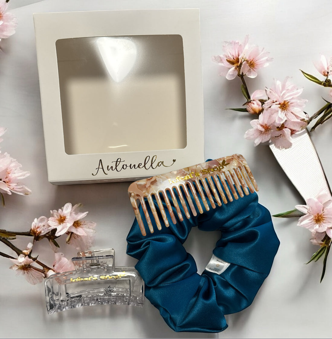 Gift Box - Scrunchie - Comb - Claw