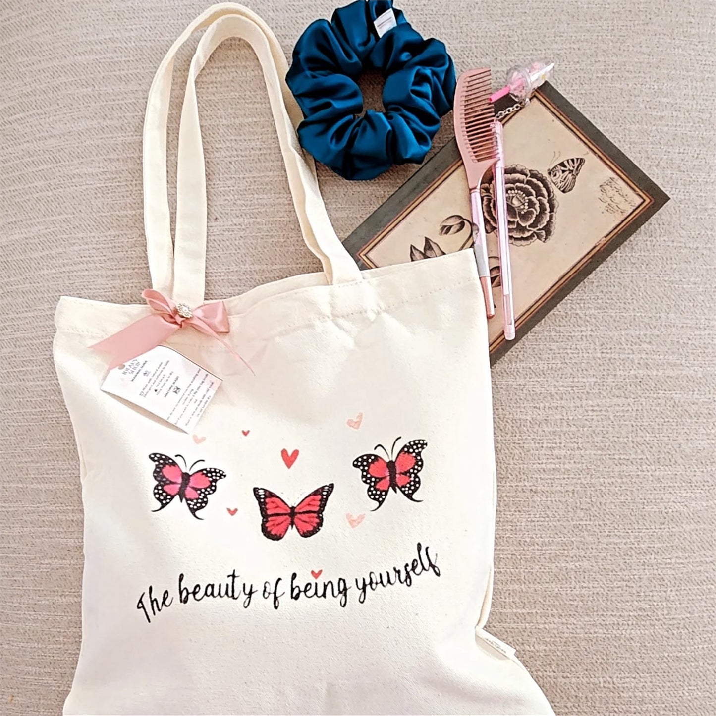 Tote bag Butterfly text