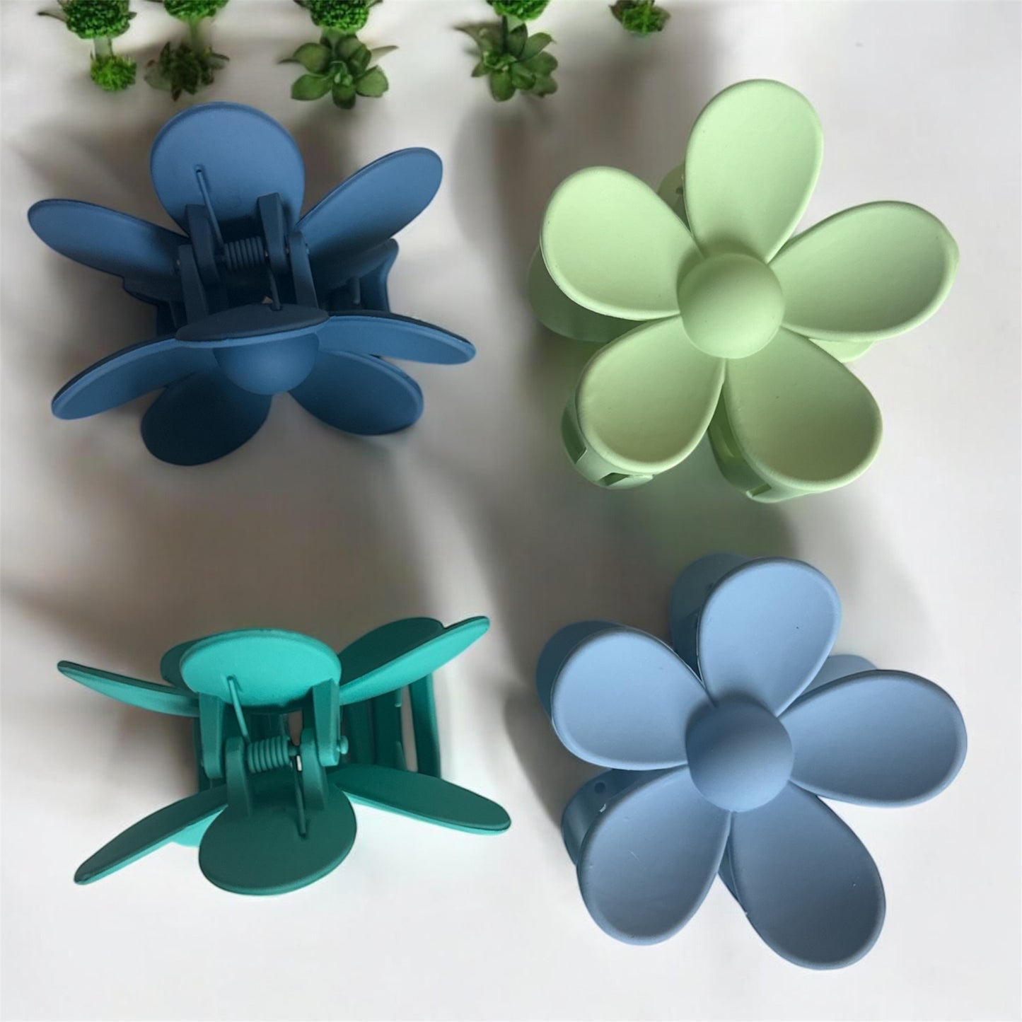 Flower Hair Claw Sky