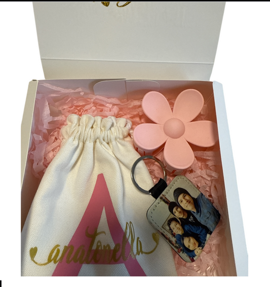 Gift Box - Personalized Bag - Photo Keychain and Flower Claw