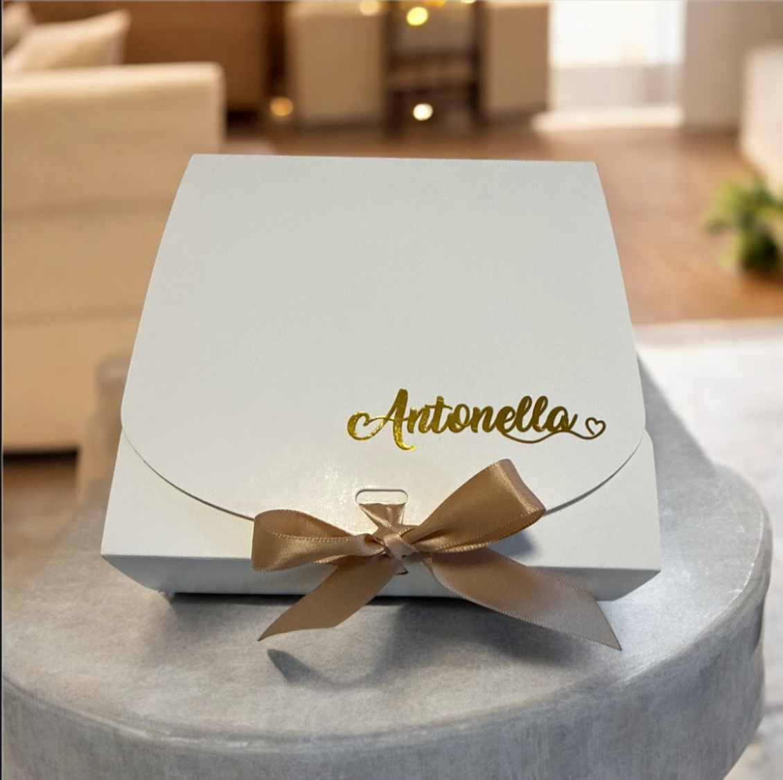 Gift Box: Toiletry Bag, Name Keychain, and Bohemian Pen